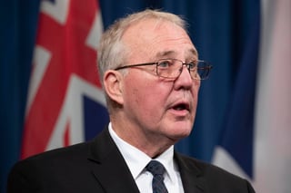 El ministro de Seguridad Pública Bill Blair dijo el viernes que continuarán basando la decisión en las mejores recomendaciones de salud públicas disponibles para mantener protegidos a los canadienses.
(ARCHIVO)
