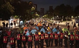 La Secretaría de Gobierno de la CDMX decidió detener el avance del Frente Nacional Anti AMLO (Frenaaa) para evitar el choque con otros manifestantes. (CORTESÍA)