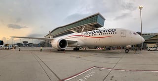 Grupo Aeroméxico recibió la aprobación de la Corte de los Estados Unidos para el Distrito Sur de Nueva York para modificar la mayoría de sus contratos de arrendamiento de aeronaves para quedar en acuerdos de pago por hora. (ARCHIVO)