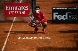 Novak Djokovic venció en la final 7-5, 6-3 a Diego Schwartzman. (EFE)