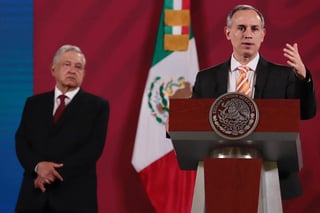 López-Gatell indicó que Coahuila tuvo una exacerbación de casos hasta la semana 30, pero actualmente tiene una reducción que se ha mantenido, lo cual es 'muy alentador'. (EL UNIVERSAL)
