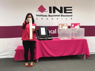 Este jueves, se realizó una presentación por parte del Instituto Nacional Electoral (INE) sobre la Urna Electrónica que se utilizará en el proceso electoral para la renovación del Congreso del Estado de Coahuila el próximo 18 de octubre. (TWITTER)