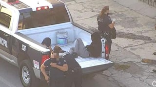 Después de una persecución son arrestados dos presuntos ladrones de viviendas en Torreón. (EL SIGLO DE TORREÓN)