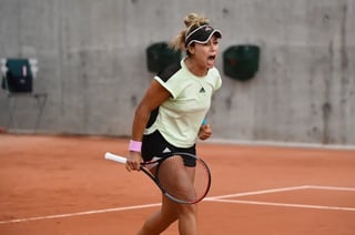La mexicana Renata Zarazúa derrotó 6-3, 6-3 a Daniela Seguel en la clasificación, y se convirtió en la primera mexicana en jugar un Roland Garros, desde 1961. (CORTESÍA)