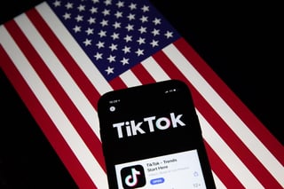 Un juez de Estados Unidos emitió este domingo una orden que impide al Gobierno de Donald Trump prohibir las descargas y actualizaciones de la red social china TikTok. (ARCHIVO)