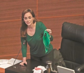 La legisladora acompañó las imágenes de la frase “El trapo verde es muerte”, en referencia a la prenda que utilizan colectivos feministas y mujeres en favor de la interrupción legal del embarazo.
(ARCHIVO)