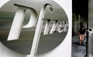 Albert Bourla, director general de Pfizer, dijo el jueves que la compañía está avanzando 'a la velocidad de la ciencia'. (ARCHIVO) 