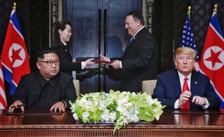 El líder de Corea del Norte, Kim Jong-un, ha enviado un mensaje al presidente estadounidense, Donald Trump, en el que desea que tanto él como la primera dama Melania se recuperen pronto de la COVID-19, informó este sábado la agencia estatal KCNA. (ARCHIVO)
