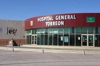 Este sábado se tienen 4 pacientes por dengue en el Hospital General de Torreón, la mayoría personas jóvenes e incluso un adolescente, lo que pudiera representar mayores posibilidades que superen la enfermedad. (ARCHIVO)