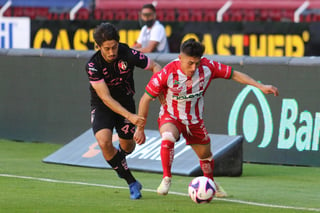 Necaxa se impuso 1-0 al Atlas en el Estadio Jalisco, en lo que fue la primera victoria del técnico José Guadalupe Cruz con los Rayos. (JAM MEDIA)