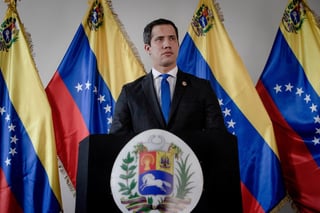 La oposición de Venezuela liderada por Juan Guaidó celebró este lunes la decisión de la Justicia británica de anular un fallo que le otorgaba, inicialmente, el control sobre el oro que el país caribeño tiene depositado en el Banco de Londres, porque tampoco le permite al presidente Nicolás Maduro tener acceso a él. (ARCHIVO) 