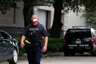 Un policía blanco fue acusado de homicidio por abrir fuego contra un hombre negro luego de un disturbio reportado en una tienda en una pequeña ciudad del este de Texas durante el fin de semana. (ARCHIVO) 