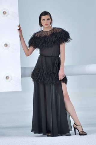 Colección primavera-verano 2021 de la diseñadora francesa Virginie Viard para la casa de moda Chanel. (EFE)