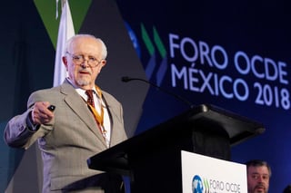  La figura del científico mexicano Mario Molina se engrandeció hace 25 años cuando fue nombrado Premio Nobel de Química 1995 por sus investigaciones sobre la química atmosférica y la desintegración de la capa de ozono. (ARCHIVO)