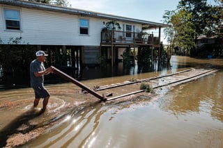 Aún sin recuperarse del huracán Laura, Luisiana volvió a revivir los daños ahora ocasionados por Delta. (EFE)