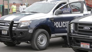 Elementos de las distintas corporaciones de seguridad de la ciudad acudieron al lugar y montaron un operativo en busca del vehículo robado sin resultados positivos.
(ARCHIVO)