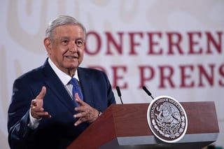 El presidente de México criticó que los mandatarios de oposición señalen que 'se están confiscando bienes', cuando Hacienda es la que maneja el Presupuesto. (ARCHIVO)