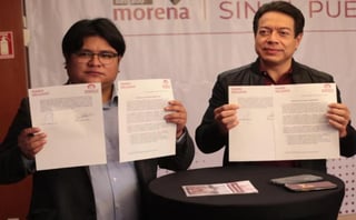 En conferencia de prensa conjunta, Ramírez y Delgado firmaron un documento en el que plasmaron cinco compromisos por aplicar, en caso de que el coordinador parlamentario de Morena en la Cámara de Diputados llegue a la dirigencia del partido.
(ESPECIAL)