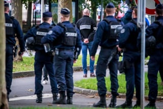 La Policía abatió hoy al sospechoso de decapitar a un profesor en plena calle en la localidad de Éragny, a unos 30 kilómetros al noroeste de París. (ARCHIVO) 