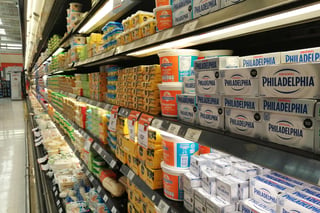 La Procuraduría Federal del Consumidor (Profeco) de México reactivó este sábado la comercialización de 12 quesos y un yogur tras ajustarse a las normas oficiales sobre denominación y contenido de productos lácteos. (ARCHIVO)