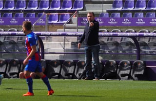 El entrenador del Real Valladolid, Sergio González, señaló tras el empate de su equipo (2-2) en el estadio de El Alcoraz de Huesca que, a pesar de que todavía no han ganado, tiene la confianza del club y de su máximo accionista, Ronaldo Nazario. (ARCHIVO)