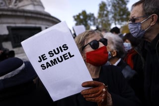 La ceremonia nacional con la que Francia homenajeará este miércoles al profesor Samuel Paty, decapitado el viernes tras haber mostrado caricaturas de Mahoma en una clase sobre libertad de expresión. (ARCHIVO) 