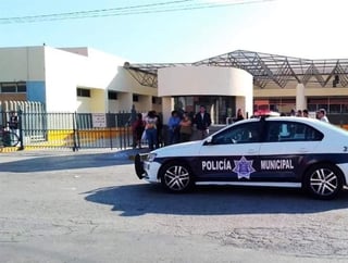 Un elemento de la Dirección de Seguridad Pública Municipal de Torreón que se encontraba custodiando a una persona interna en la Clínica número 16 del IMSS, reportó el extravío de su arma. (EL SIGLO DE TORREÓN)