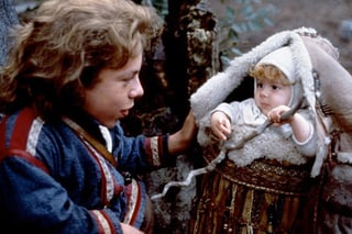 La entrañable fantasía ochentera de Willow (1988) regresará a la pantalla con una serie de Disney+ en la que Warwick Davis volverá como protagonista y que contará además con la dirección de Jon M. Chu. (ESPECIAL) 