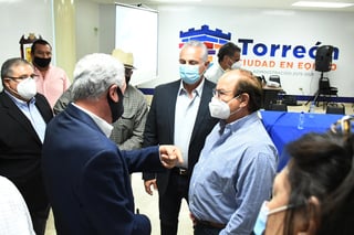 El secretario de salud del estado, Roberto Bernal Gómez, dijo que se tiene que optimizar las camas y que las actividades electivas del hospital tendrán que disminuir. 
(FERNANDO COMPEÁN)