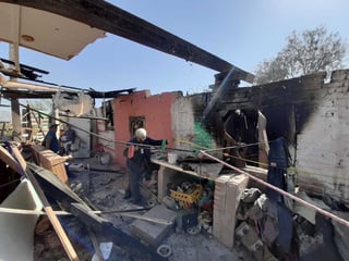 La familia González Rojas perdió su vivienda luego de un incendio registrado el sábado pasado.