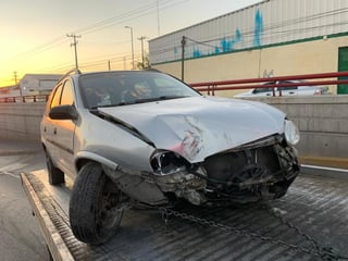 La conductora, que resultó lesionada, se identificó como María Fernanda, de 27 años de edad, quien manejaba un auto de la marca Chevrolet, línea Chevy Station Wagon, en color gris, modelo 2003.
(EL SIGLO DE TORREÓN)