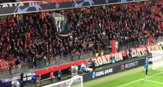 La UEFA anunció que ha abierto un expediente sancionador contra el Rennes por incumplimiento de las medidas de seguridad contra el COVID-19 en el partido de Champions League contra el Krasnodar, porque los aficionados no respetaron la distancia. (ESPECIAL)