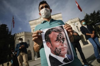 Las autoridades de Francia denunciaron el domingo la 'propaganda' turca contra el país galo que dijeron pretende azuzar el odio a nivel interno y en el extranjero. (ARCHIVO)
