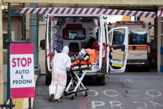 Italia ha registrado un nuevo incremento de casos diarios de coronavirus con 24,991 nuevos contagios en 24 horas, así como 205 fallecidos, según los últimos datos del Ministerio de Sanidad. (EFE) 

