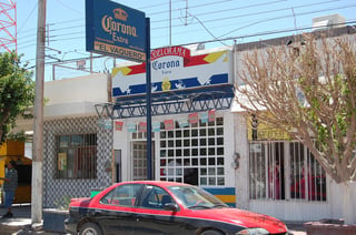 Para evitar el cierre de sus negocios, en el municipio de Francisco I. Madero los propietarios de negocios de venta de alcohol refuerzan sus protocolos sanitarios. (ARCHIVO)
