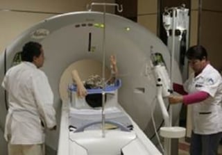 Mujeres con cáncer han denunciado la suspensión de quimioterapias, radiaciones y otros tratamientos.