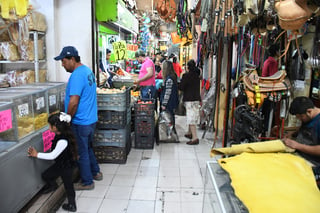 Los locatarios del Mercado José Ramón Valdez prevén restricciones en el horario para operar.