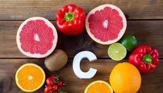 Cuántas veces escuchamos que una buena ingesta de vitamina C nos ayudará a prevenir resfriados. (ESPECIAL)
