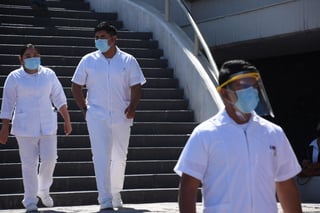 Por tercer día consecutivo las autoridades municipales modificaron los ordenamientos para prevenir contagios de coronavirus, y mantener bajo control la pandemia en la ciudad. (SERGIO A. RODRÍGUEZ)