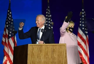 Jen O'Malley Dillon, la jefa de campaña de Biden, aseguró en una teleconferencia que el demócrata 'mantiene una clara vía hacia la victoria'. (ARCHIVO)