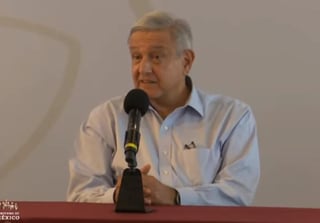 Este sábado el presidente de México, Andrés Manuel López Obrador, atendió a los medios de comunicación, informado sobre las inundaciones del estado de Tabasco. (ESPECIAL)