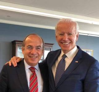  El expresidente Felipe Calderón felicitó a Joe Biden por ser electo presidente de Estados Unidos. A través de un mensaje en su cuenta de Twitter Calderón dijo que esto es una buena noticia para los americanos, pero también para los mexicanos. (Especial) 