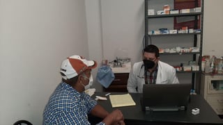 La administración municipal de Ciudad Acuña, a través del sistema municipal de Desarrollo Integral de la Familia (DIF), llevaron a cabo una revisión clínica de 270 adultos mayores. (ARCHIVO)