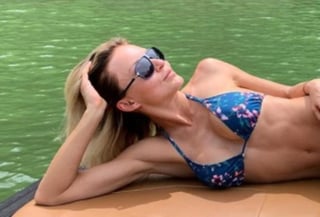 Este domingo Angelique Boyer cautivó a sus seguidores de Instagram con una fotografía disfrutando de la Cascada Velo de Novia en el Estado de México en bikini. (Especial) 