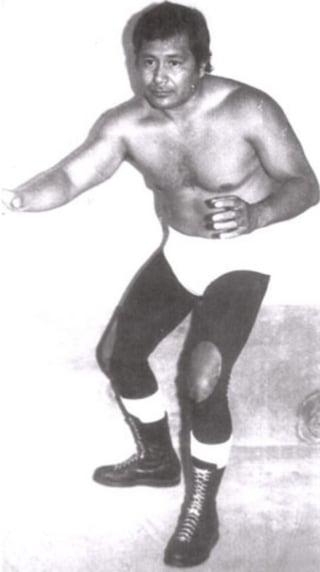El gladiador lagunero José 'Joe' Marquina brilló en los cuadriláteros desde la década de los 50's. (ARCHIVO)