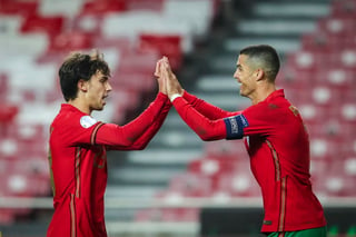 La selección de Portugal se dio hoy un festín en un amistoso ante Andorra (7-0) en el que no tuvo rival sobre el campo, con una goleada que abrieron los debutantes y que culminaron Cristiano Ronaldo y João Félix. (ARCHIVO)