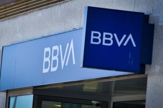 En el caso de BBVA, el banco más grande que opera en México invita a sus usuarios a realizar sus operaciones en el transcurso del día.
(ARCHIVO)