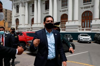 El presidente del Congreso de Perú, Luis Valdez, pidió este sábado la renuncia de Manuel Merino a la presidencia de Perú antes de que el Legislativo se reúna para evaluar su destitución. (ARCHIVO)