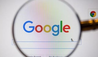 El regulador ruso de las comunicaciones, Roskomnadzor, ha abierto otro caso administrativo contra el buscador estadounidense Google por no filtrar suficientemente contenido considerado 'peligroso' por Rusia. (ESPECIAL) 