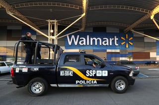 Walmart de México fue notificada por la Comisión Federal de Competencia Económica (Cofece) sobre el inicio de una investigación por posibles prácticas monopólicas relativas en el mercado de distribución de abastecimiento y mayoreo de bienes de consumo, comercialización minorista y servicios relacionados. (ARCHIVO)